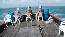 Atividades de pesca, dependendo da época e da maré